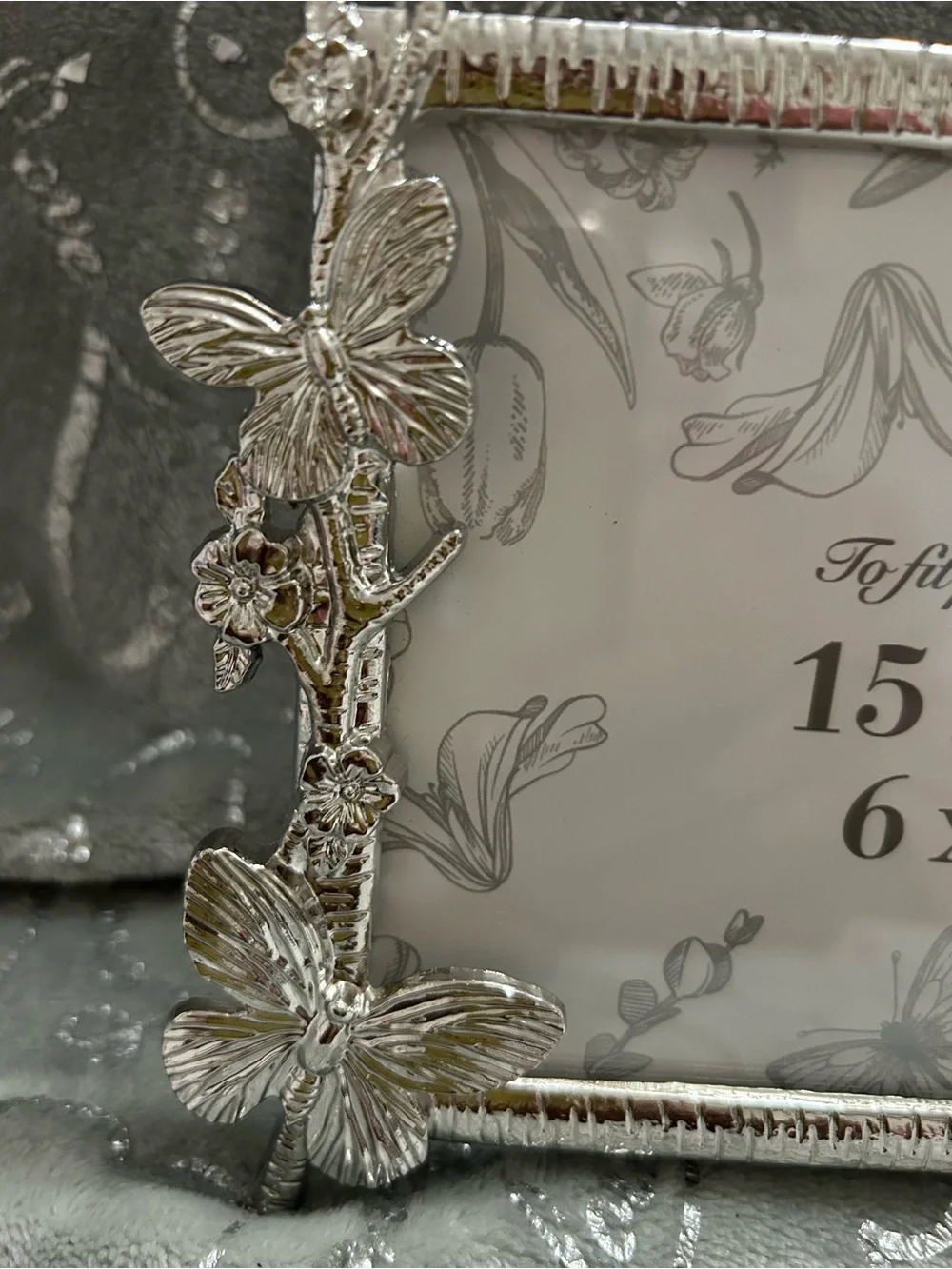 NWT Ashley Manor Silver Floral Butterfly Photo Frame - 6 x 4 in